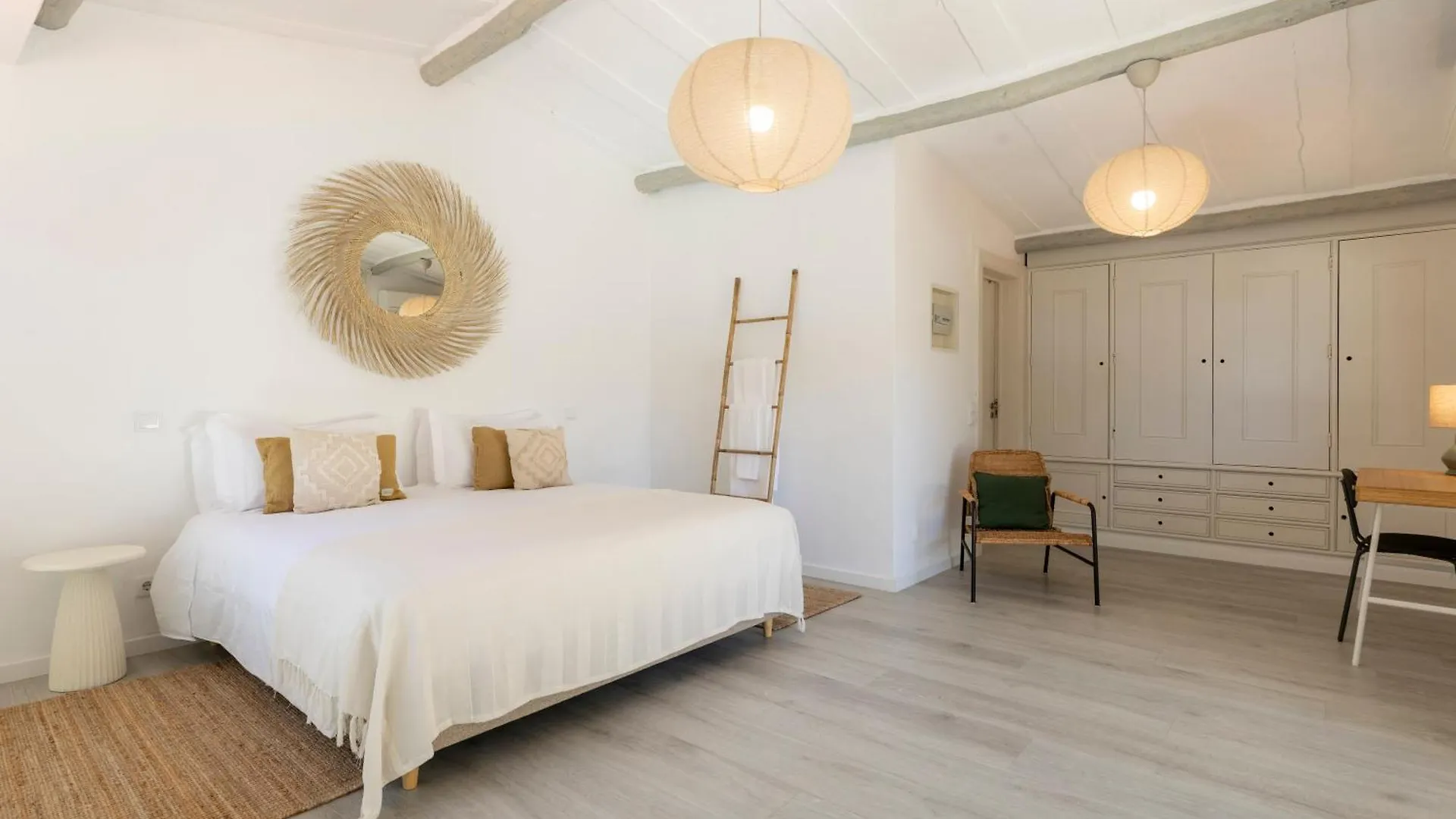 Holiday home Seaya Villa Marinha Cascais